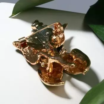 Брошь "Букет сирени", цветная в золоте