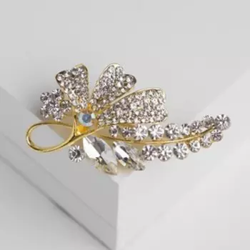 Брошь «Цветочная сирень», цвет белый в жёлтом золоте