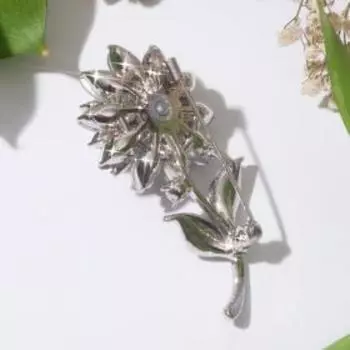 Брошь "Цветок" лёгкость, цвет белый в серебре