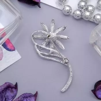 Брошь «Цветок» маргаритка, цвет белый в серебре