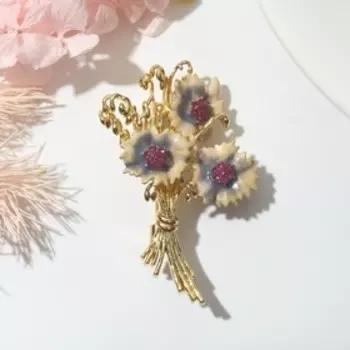 Брошь "Цветы букет, цвет розовый в золоте