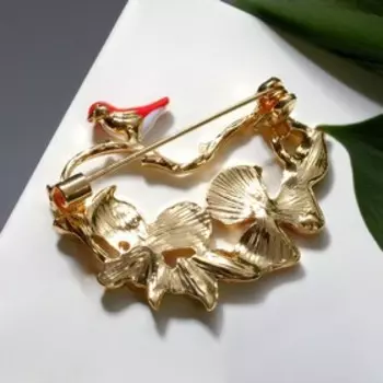 Брошь "Цветы" с птичкой, цветная в золоте