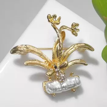 Брошь "Клумба" с цветами, цвет белый в золоте