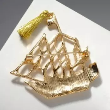Брошь "Корабль" с кисточкой, цвет золото