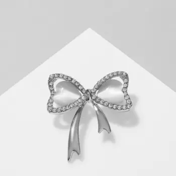 Брошь «Кошачий глаз» бант, цвет белый в серебре