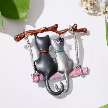 Брошь "Котики" на качели, цветная в серебре
