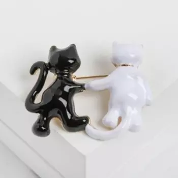 Брошь "Котята" дружочки, цвет чёрно-белый в золоте