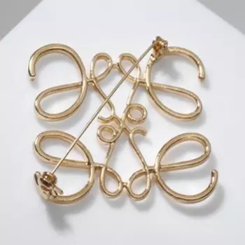 Брошь "Курсив" квадрат, цвет золото