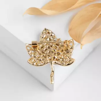 Брошь «Листик», цвет светло-коричневый в золоте