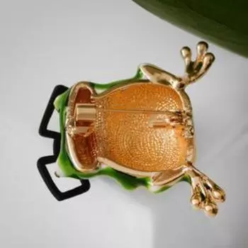 Брошь «Лягушка» крэйзи, цветная в золоте