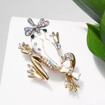Брошь "Лягушка" со стрекозой, цветная в золоте