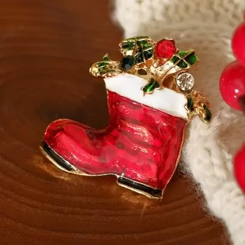 Брошь новогодняя "Сапожок праздничный", цветная в золоте