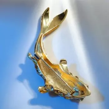 Брошь "Рыба" глубоководная, цвет золотой