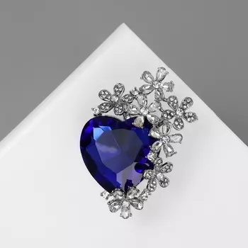 Брошь «Сердце» в цветах, бело-синяя в серебре