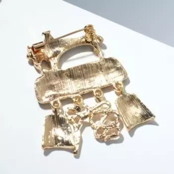 Брошь «Швейная машина» с подвесками, цвет чёрный в золоте