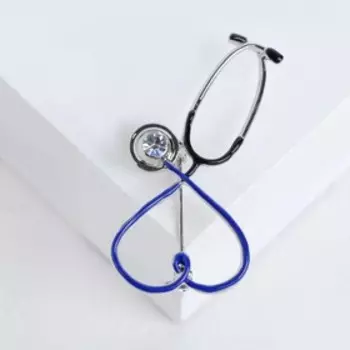 Брошь «Стетоскоп» сердце, синяя в серебре