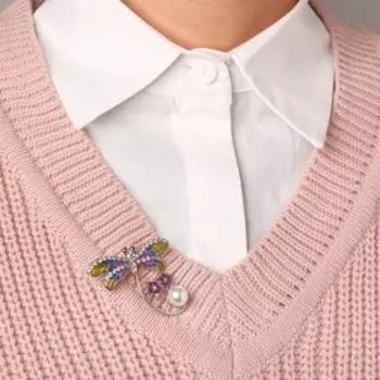 Брошь "Стрекоза" с бусиной, цветная в серебре