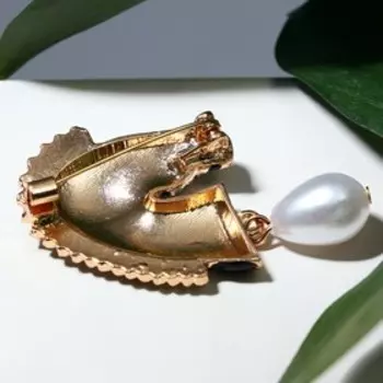 Брошь "Зебра", цветная в золоте