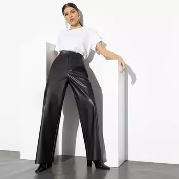 Брюки женские «Действуй в моменте», размер 52