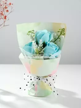 Букет из мыльных лепестков для ванны «Розы в подарочной коробке», голубой, 7.513.820.5 см