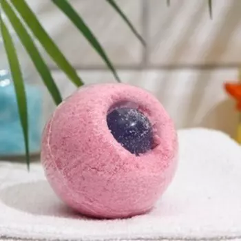 Бурлящий шар Bambolina для детей, 130 г