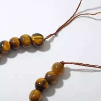 Бусины на нити шар №5 "Тигровый глаз" (84 бусины, +/-37см)