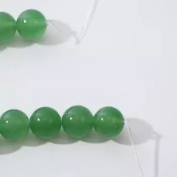 Бусины на нити шар №8 "Кварц" под нефрит (47 бусин, +/-38см)