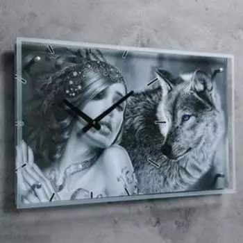 Часы настенные, серия: Люди, "Девушка с волком", 35х60 см