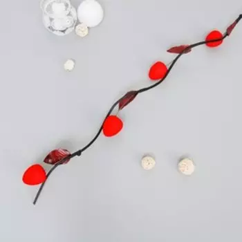 Декор "Лоза с бархатными конусами" 150 см, микс