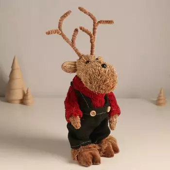 Фигурка «Олень в комбинезоне»