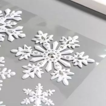 Декоративная наклейка Room Decor "Снежикни" 18х18 см