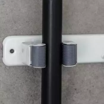 Держатель для швабр Доляна, 3553 см, 3 отделения, крепление саморезы в копмлекте