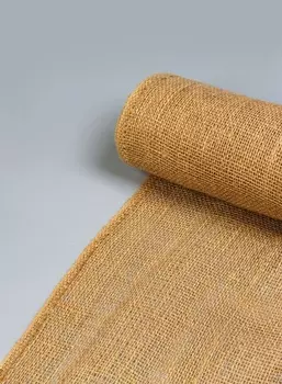 Джут натуральный, 1.110 м, плотность 260 г/м, плетение 3530 нитей