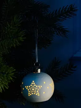 Ёлочный шар «Звёздочки», 6.96.95.9 см, 1 LED, от батареек LR443, свечение тёплое белое