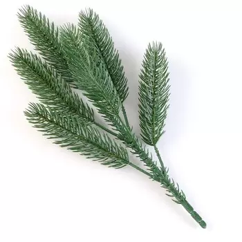 Еловая ветка зелёная, размер: 36 20 см, 1 шт.