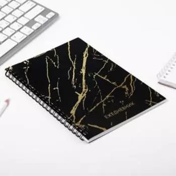 Ежедневник с тиснением «Черно-золотой мрамор» А5, 60 листов