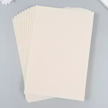 Фетр жесткий 2 мм 20х30 см, молочный