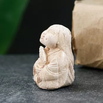Фигура "Амэ-но Удзумэ" слоновая кость, 4х1х1см
