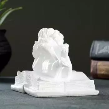 Фигура "Ангелочек на книге" 10х13х11см