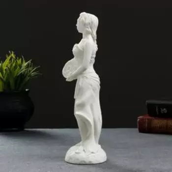 Фигура "Фортуна с рогом изобилия" 26см