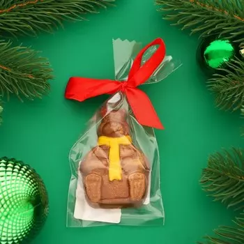 Фигура из молочного шоколада "Медведь в шарфике", 22 г ± 5 %