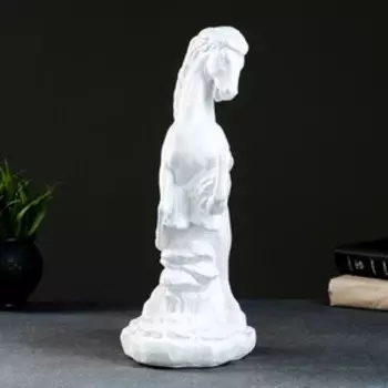 Фигура "Конь на дыбах" белый, 35см