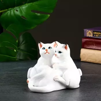 Фигура "Кошка с котятами" белый глянец, 17x12x11см