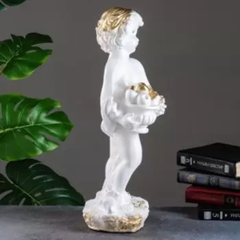 Фигура "Мальчик с корзиной" белый, 50х23х20см