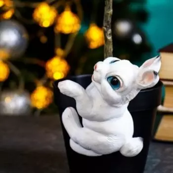 Фигура на кашпо "Веселый зайка" белый, 8х14х11см
