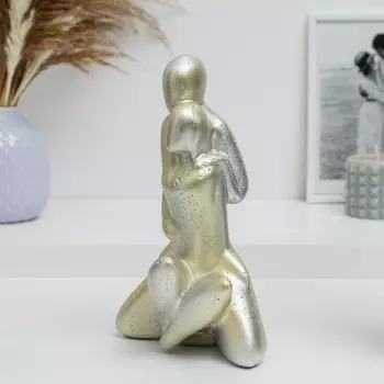 Фигура "Нежность" золотая, 25см