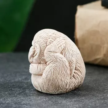Фигура "Обезьяна" слоновая кость, 4х4х4см