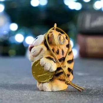 Фигура с подвесом "Мультяшный тигр с монетой" рыжий 5х3,5х4,5см