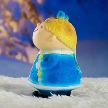 Фигура "Снегурочка" 9х9х15см