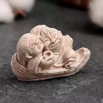 Фигура "Сёдзё" слоновая кость, 5х3х3см